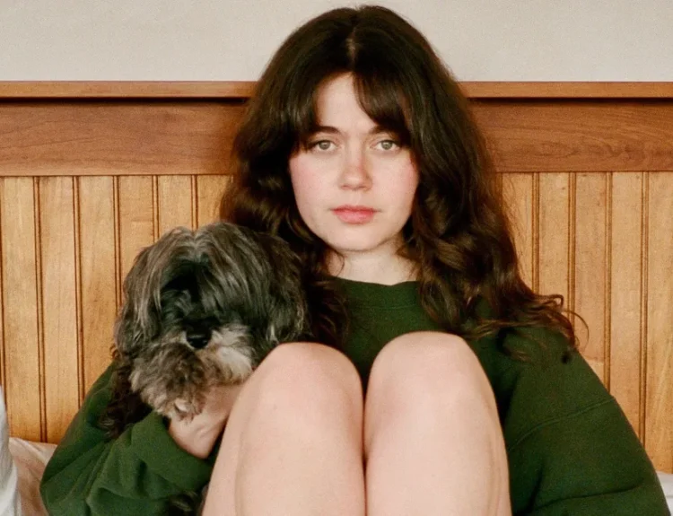 Molly Gordon actress