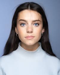 Holly Cattle actress